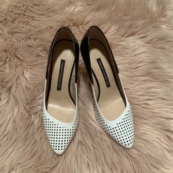 🌸 French Connection laser cut B&W pointed heels - Picture 3 of 8